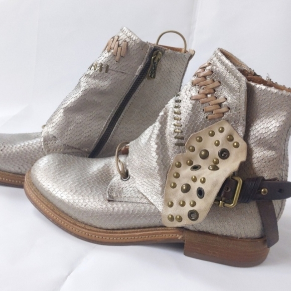 AS 98 FREE PEOPLE CROCODILE BOOTS SZ 7 NIB - Picture 4 of 6